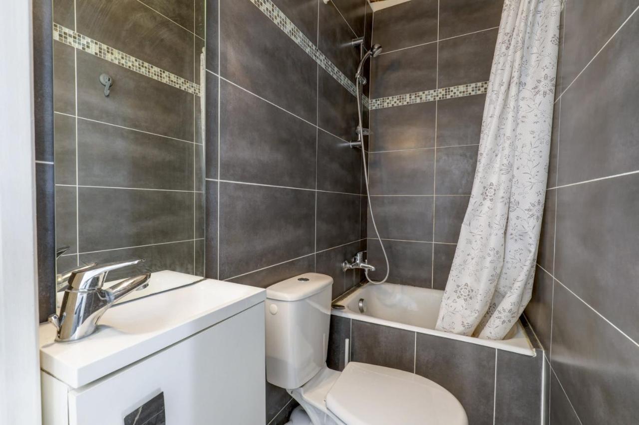 Le Marais - Republique City Studio Parigi Esterno foto